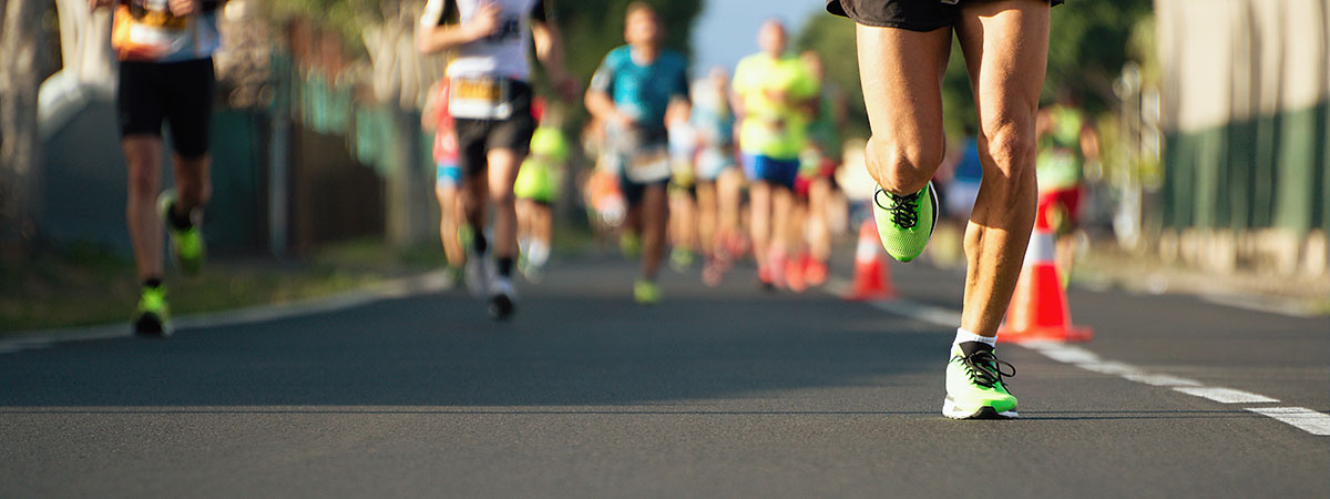 marathon runner leading the pack